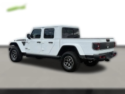 Jeep Gladiator Shadow Ops 4x4 2026