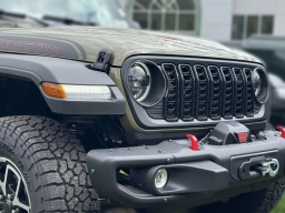 Jeep Gladiator Shadow Ops 4x4 2026