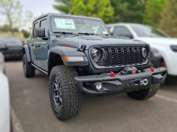 Jeep Gladiator Shadow Ops 4x4 2026