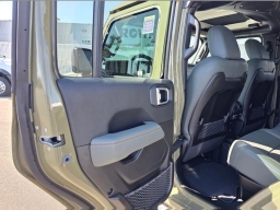 Jeep Gladiator Mojave 4x4 2026