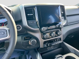 Ram 1500 Big Horn 4x2 Crew Cab 5'7" Box 2026