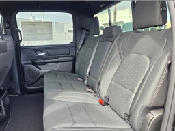 Ram 1500 Express 4x2 Crew Cab 5'7" Box 2026