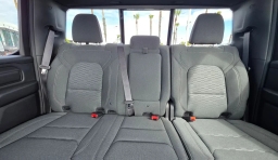 Ram 1500 Express 4x2 Crew Cab 5'7" Box 2026