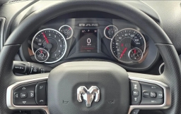 Ram 1500 Express 4x2 Crew Cab 5'7" Box 2026