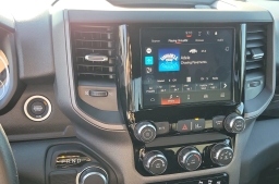 Ram 1500 Express 4x2 Crew Cab 5'7" Box 2026