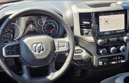 Ram 1500 Express 4x2 Crew Cab 5'7" Box 2026