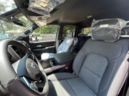Ram 1500 Express 4x4 Quad Cab 6'4" Box 2026