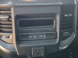 Ram 1500 Big Horn 4x4 Crew Cab 5'7" Box 2026