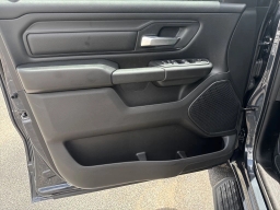 Ram 1500 Express 4x4 Crew Cab 5'7" Box 2026