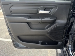 Ram 1500 Express 4x4 Crew Cab 5'7" Box 2026