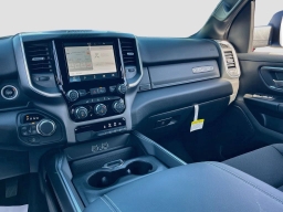 Ram 1500 Big Horn 4x4 Crew Cab 5'7" Box 2026