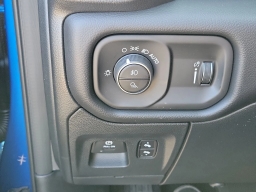 Ram 1500 Big Horn 4x4 Crew Cab 5'7" Box 2026