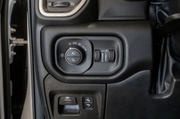 Ram 1500 Big Horn 4x4 Crew Cab 5'7" Box 2026
