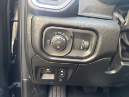 Ram 1500 Big Horn 4x4 Crew Cab 5'7" Box 2026