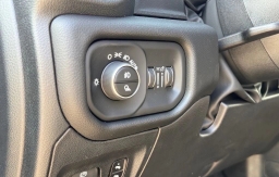 Ram 1500 Big Horn 4x4 Crew Cab 5'7" Box 2026