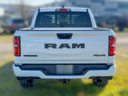 Ram 1500 Big Horn 4x4 Crew Cab 5'7" Box 2026