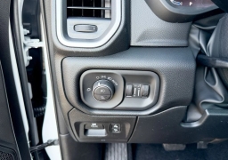 Ram 1500 Big Horn 4x4 Crew Cab 5'7" Box 2026