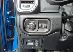 Ram 1500 Big Horn 4x4 Crew Cab 5'7" Box 2026