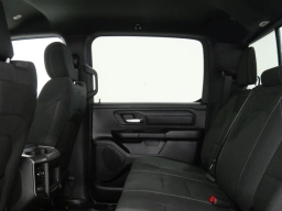 Ram 1500 Express 4x4 Crew Cab 5'7" Box 2026