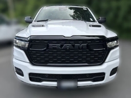 Ram 1500 Express 4x4 Crew Cab 5'7" Box 2026