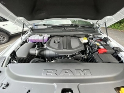 Ram 1500 Express 4x4 Crew Cab 5'7" Box 2026
