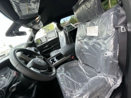 Ram 1500 Express 4x4 Crew Cab 5'7" Box 2026