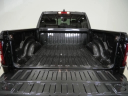 Ram 1500 Express 4x4 Crew Cab 5'7" Box 2026