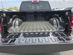 Ram 1500 Express 4x4 Crew Cab 5'7" Box 2026