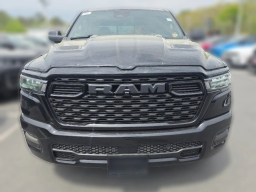 Ram 1500 Express 4x4 Crew Cab 5'7" Box 2026