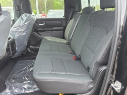 Ram 1500 Express 4x4 Crew Cab 5'7" Box 2026