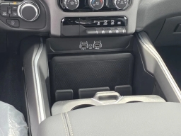 Ram 1500 Express 4x4 Crew Cab 5'7" Box 2026
