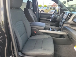 Ram 1500 Express 4x4 Crew Cab 5'7" Box 2026