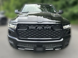 Ram 1500 Express 4x4 Crew Cab 5'7" Box 2026