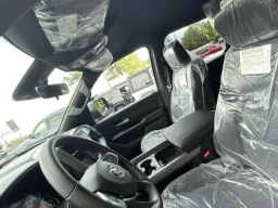 Ram 1500 Express 4x4 Crew Cab 5'7" Box 2026