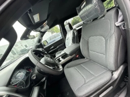 Ram 1500 Express 4x4 Crew Cab 5'7" Box 2026