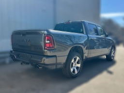 Ram 1500 Express 4x4 Crew Cab 5'7" Box 2026