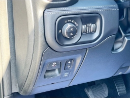 Ram 1500 Limited 4x4 Crew Cab 5'7" Box 2026
