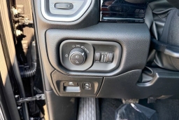 Ram 1500 Laramie 4x4 Crew Cab 5'7" Box 2026