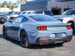 Ford Mustang GT Fastback 2026
