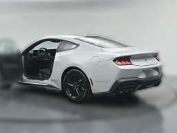 Ford Mustang GT Fastback 2026