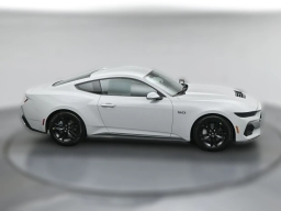 Ford Mustang GT Fastback 2026
