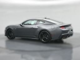 Ford Mustang GT Fastback 2026