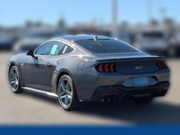Ford Mustang GT Premium Fastback 2026