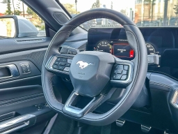 Ford Mustang GT Premium Fastback 2025