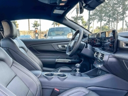 Ford Mustang GT Premium Fastback 2025