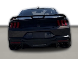 Ford Mustang Dark Horse Fastback 2025