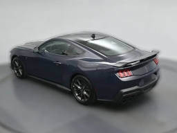 Ford Mustang Dark Horse Fastback 2026