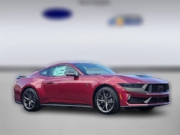 Ford Mustang Dark Horse Fastback 2025
