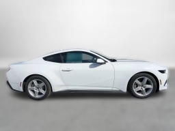 Ford Mustang EcoBoost Fastback 2026