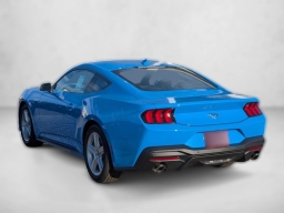 Ford Mustang EcoBoost Fastback 2026